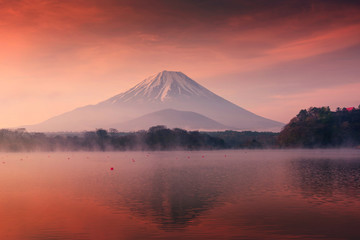 Fototapeta na wymiar Mountain Fuji and Shoji lake at dawn