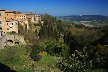 Fototapeta na wymiar Surroundings of the ancient city of Volterra, Italy