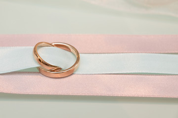 stock image of the rings and ribbon