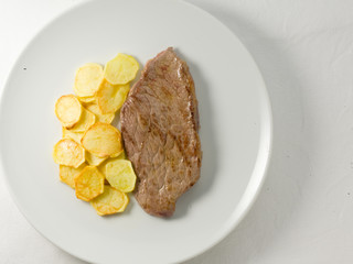 Filete con patatas