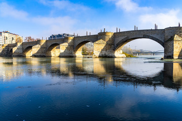 Fototapeta na wymiar View of Puente de Piedra, a bridge across the river Ebro, Zaragoza, Aragon, Spain,