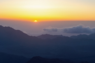 Obraz premium View from the mountain of Moses, a beautiful sunrise in the mountains of Egypt