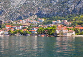 Fototapeta na wymiar landscape of Kotor Bay and old town 