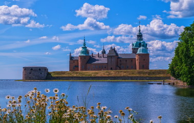 Historical castle in Kalmar by day, Sweden - obrazy, fototapety, plakaty