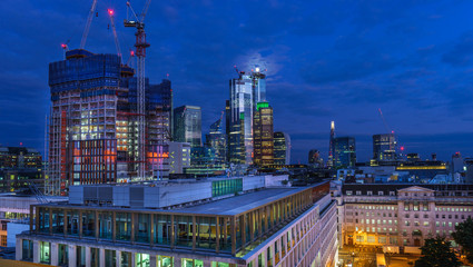 Naklejka premium Panoramę Londynu w piękną noc