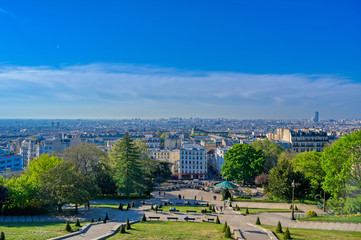 Obraz premium A view of Paris, France from the Montmartre district..