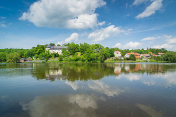 Fototapeta premium Sommer am See in Stiege - Harz in Deutschland