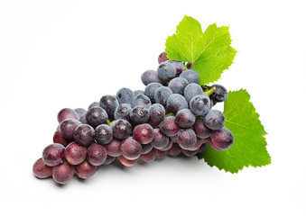 A bunch of fresh purple grapes