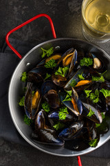 Prepared Mussels in Pan with Parsley, Top View