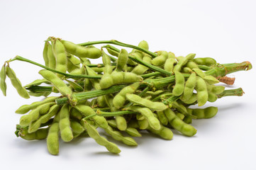夏の味覚　枝付き枝豆