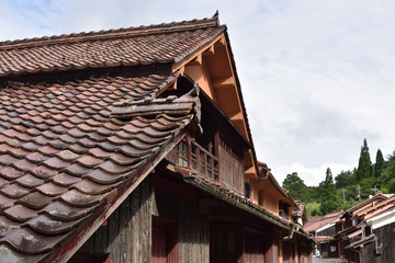 日本の山奥で見つけた古くて美しい建物