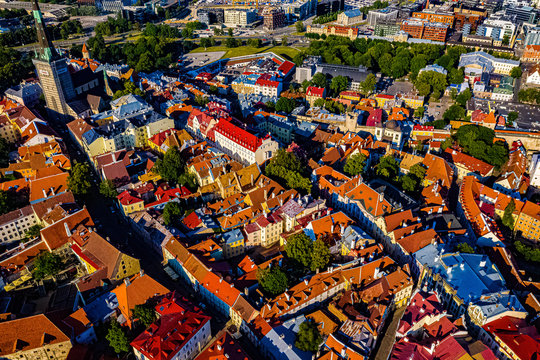 Tallinn in Estland aus der Luft © Roman