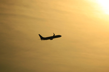 夕空と飛行機