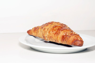croissant, cupcakes and stuffed cakes