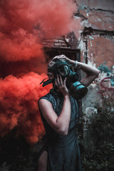 Naklejka premium Smoke girl
