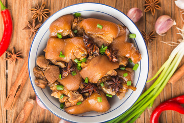 Delicious spicy trotters and spices