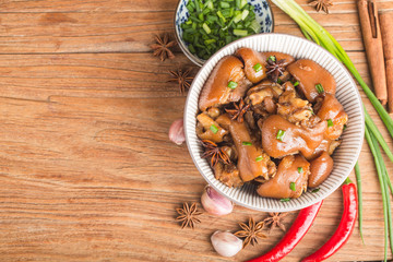 Fototapeta premium Delicious spicy trotters and spices