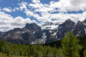 Fototapeta premium Valley of the Ten Peaks - Banff National Park, Alberta, Canada