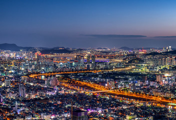 Fototapeta na wymiar seoul city at night south korea