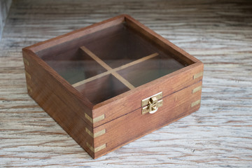 Caja de madera 