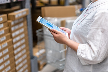 worker working in warehouse