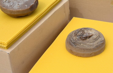 Pure yellow empty new honeycomb