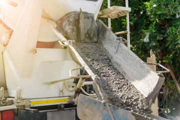 Obraz premium Mixing and pour cement by cement truck