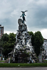 Monumento al traforo del Frejus