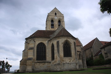 Fototapeta na wymiar l'église d'Auvers sur Oise