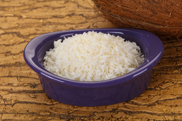 Coconut shredded chip with nut