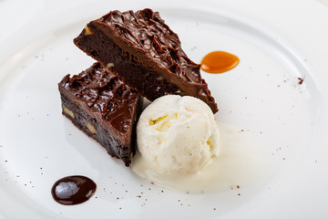 chocolate cake with ice cream