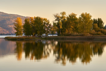Lakeside Camping Osoyoos. Campers on a quiet point on Osoyoos Lake, British Columbia, Canada.