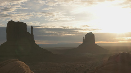 sunrise vieew of the mittens at monument valley