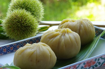 栗の茶巾搾り　秋の和菓子