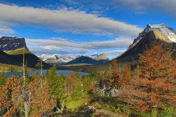 Goose Island ViewPoint Glacier National Park