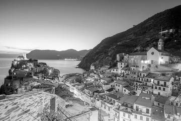 Fototapety  View of Vernazza. One of five famous colorful villages of Cinque Terre National Park