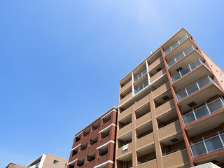 住宅街のマンション