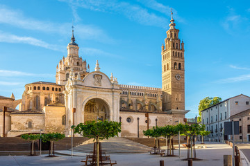 Fototapeta na wymiar View at the La Seo place with Cathedral of Tarazona in Spain