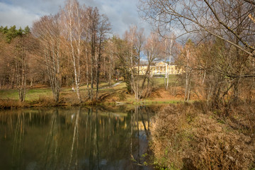 Fototapeta na wymiar Autumn landscape with the Rojayka River. Moscow region