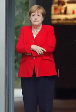 German Chancellor Angela Merkel Receives Moldovan Prime Minister Maia Sandu With Military Honours Stock å†™çœŸ Adobe Stock