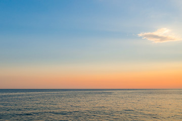 Obraz premium Aerial view of the dusk over the ocean and beautiful twilight
