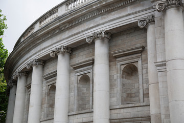 Obraz premium Bank of Ireland Building Facade