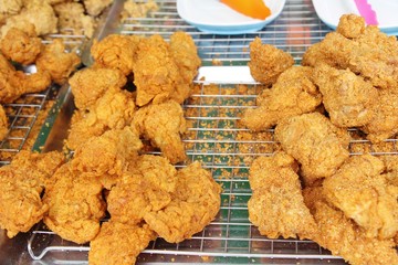 Fried chicken is delicious in street food