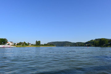 Fototapeta na wymiar Der Rhein bei Remagen