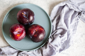Ripe, juicy plums