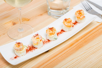 Grilled shrimps on rice balls