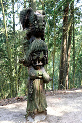 Fototapeta premium uodkrante, Lithuania - 04/20/2009: wooden sculpture park on Witch Mountain.