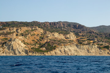 Fototapeta na wymiar colorful shoreline on Milos island