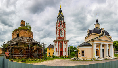 Fototapeta na wymiar The temple complex of the 18th-19th centuries of the Grabtsevo (Grabcevo) estate near Kaluga. Kaluzhskiy region, Russia - July 2019