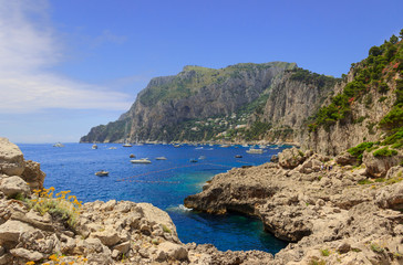 Fototapeta na wymiar Panoramic view of Marina Piccola and Tyrrhenian sea in Capri island - Italy 